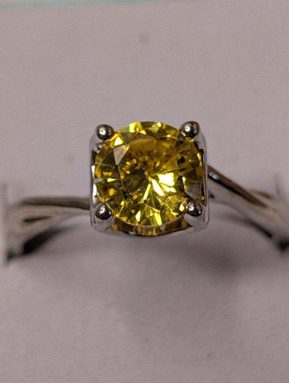 3 for $25 Fragrant Jewels Size 7.5 Ring Canary Yellow Stone Twist Band NWOT